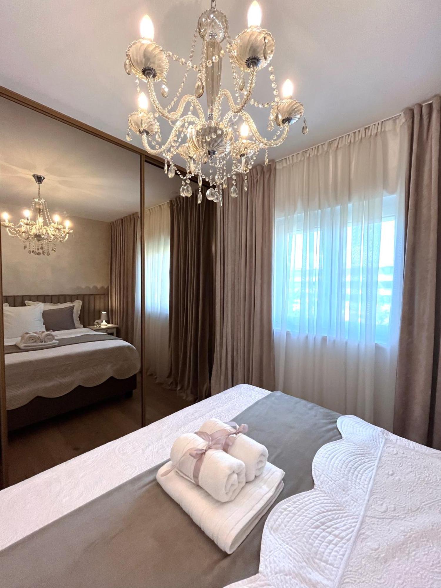 Luxury Apartment Rinos - Free Garage Parking Сплит Екстериор снимка