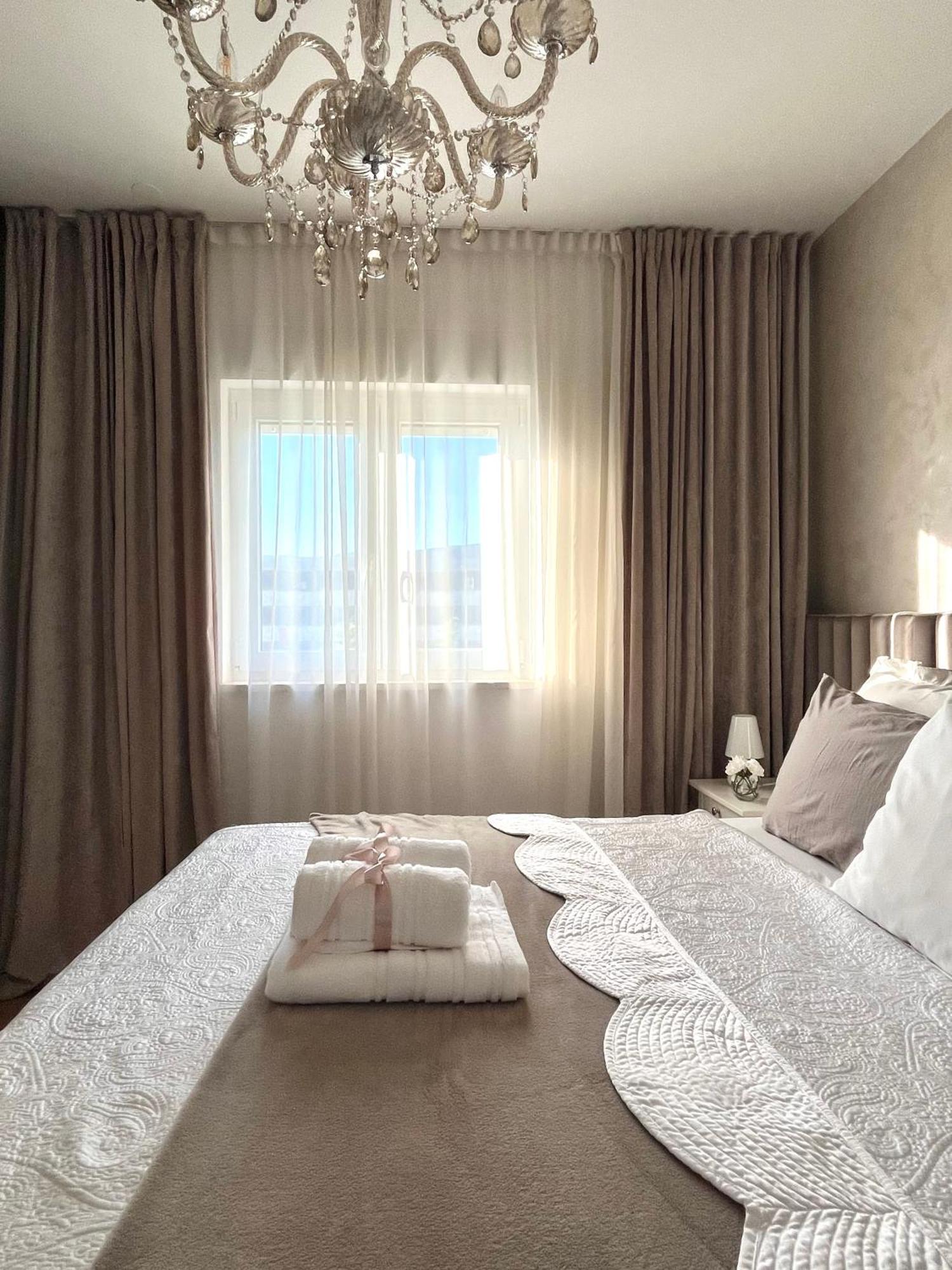 Luxury Apartment Rinos - Free Garage Parking Сплит Екстериор снимка
