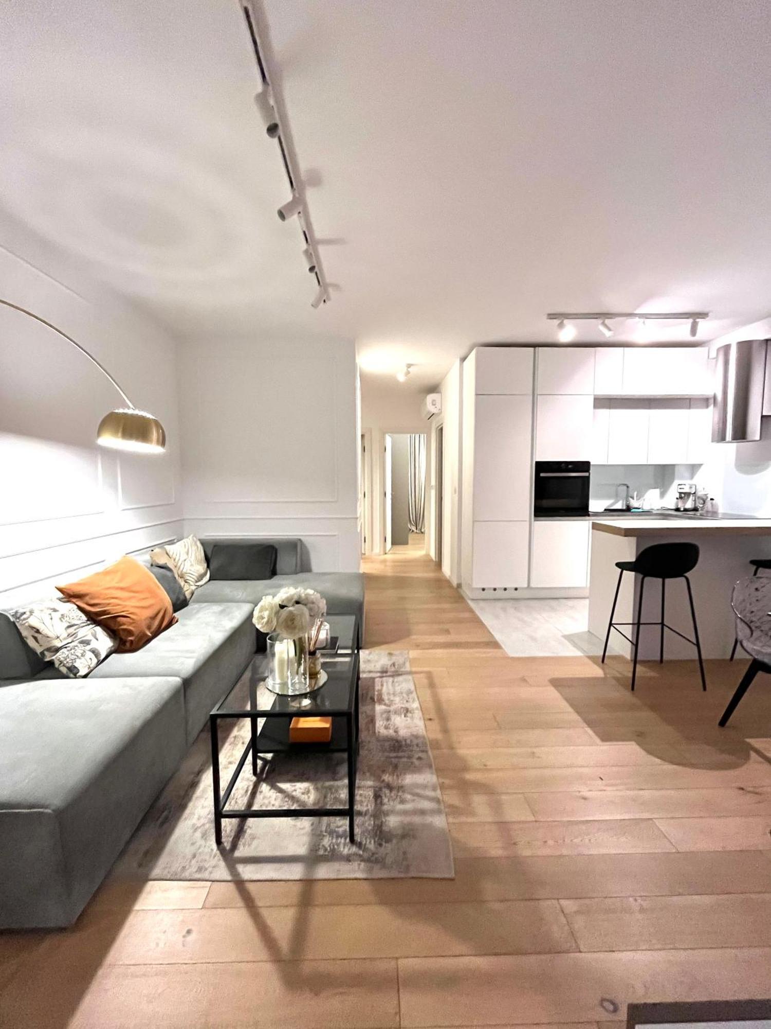 Luxury Apartment Rinos - Free Garage Parking Сплит Екстериор снимка