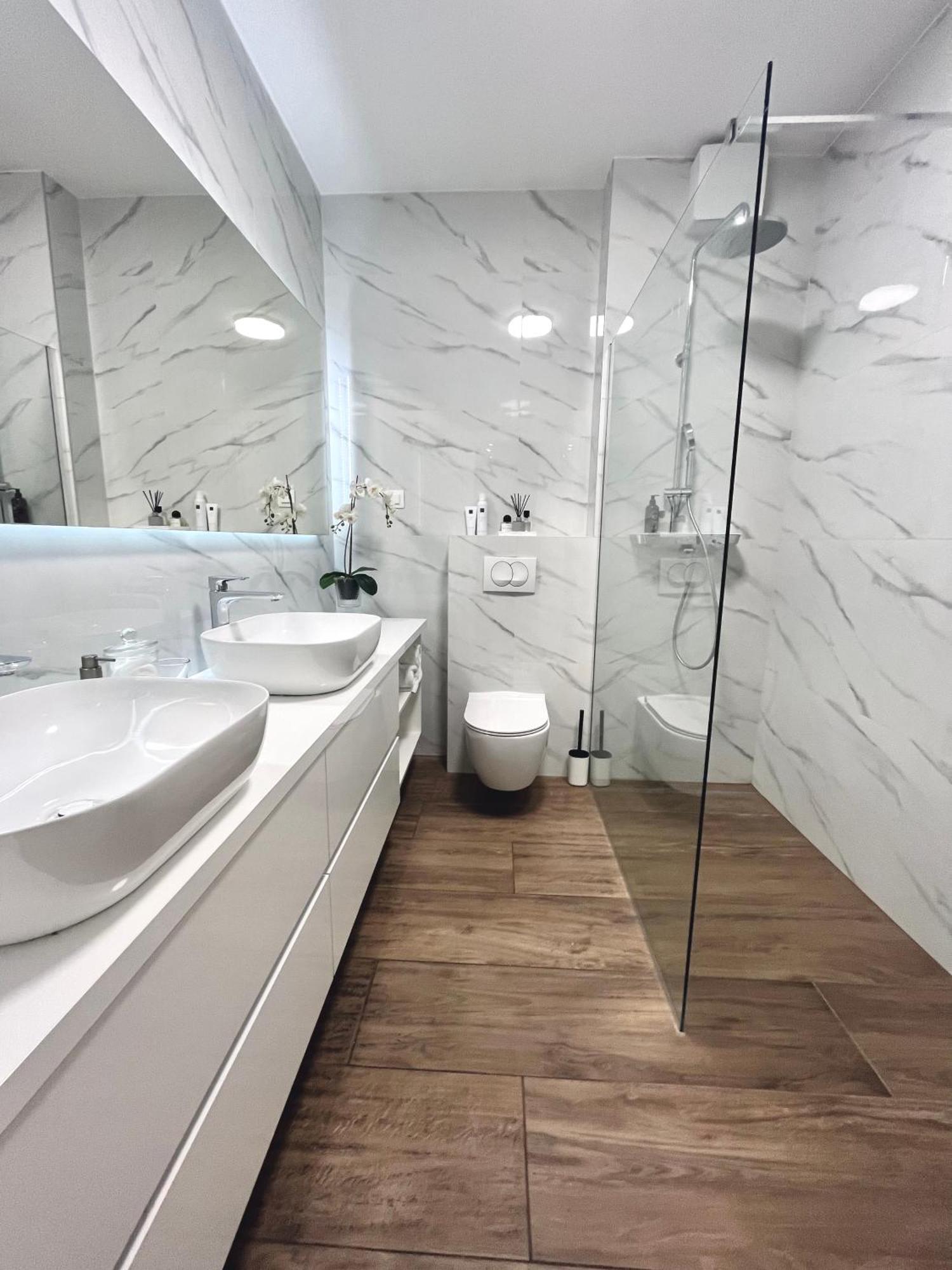 Luxury Apartment Rinos - Free Garage Parking Сплит Екстериор снимка
