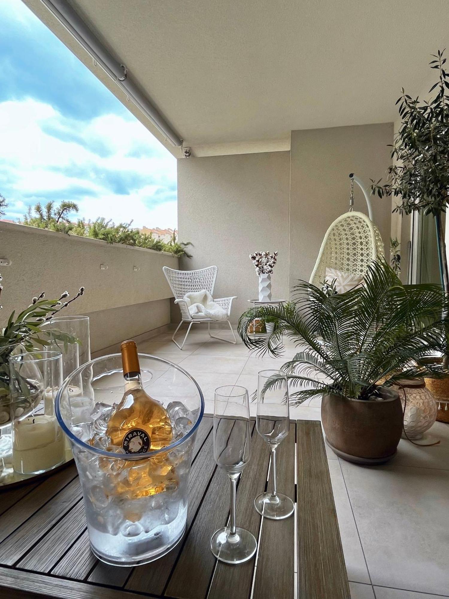 Luxury Apartment Rinos - Free Garage Parking Сплит Екстериор снимка